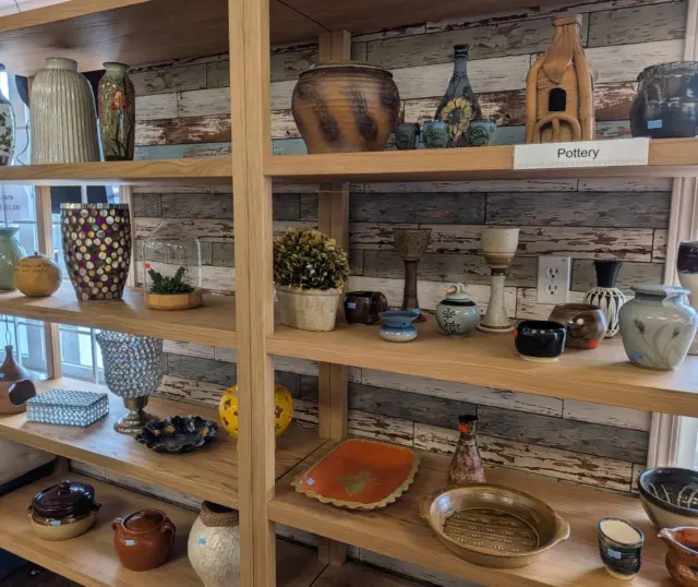 How many treasures do you see? 🪎

Find everything you need for the home and hearth at Cochrane Home Treasures all while giving back to your local community ✨